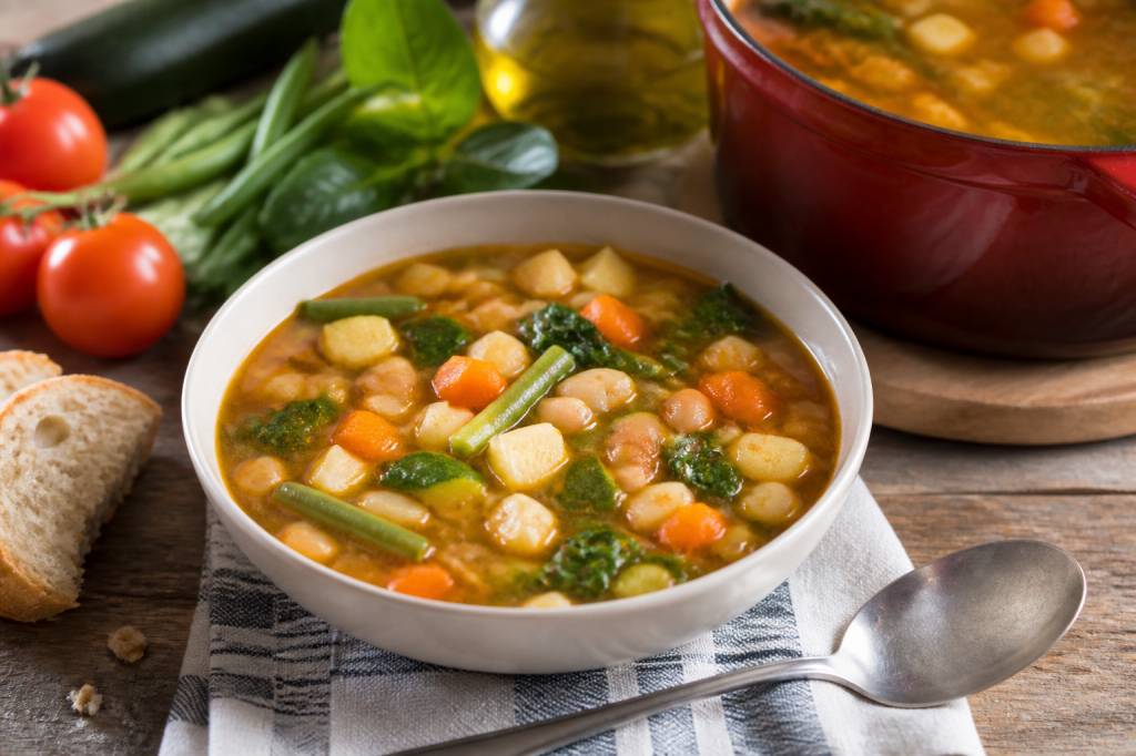 Minestrone bio : recette saine et astuces pour le réussir
