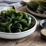 Wakame : bienfaits, usages et conseils pour l’acheter