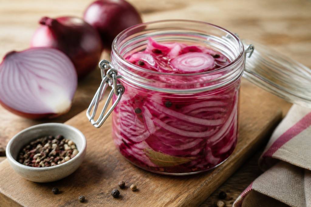 Pickles oignon rouge : recette facile et bienfaits pour la santé